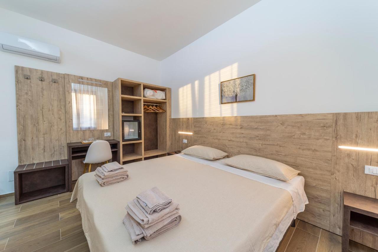 Mentana Rooms Parma Esterno foto