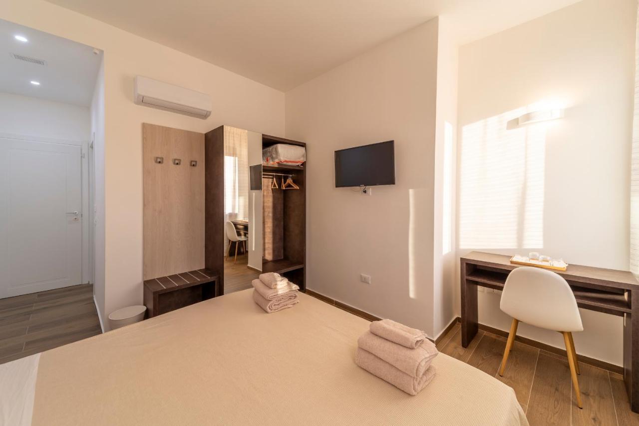 Mentana Rooms Parma Esterno foto