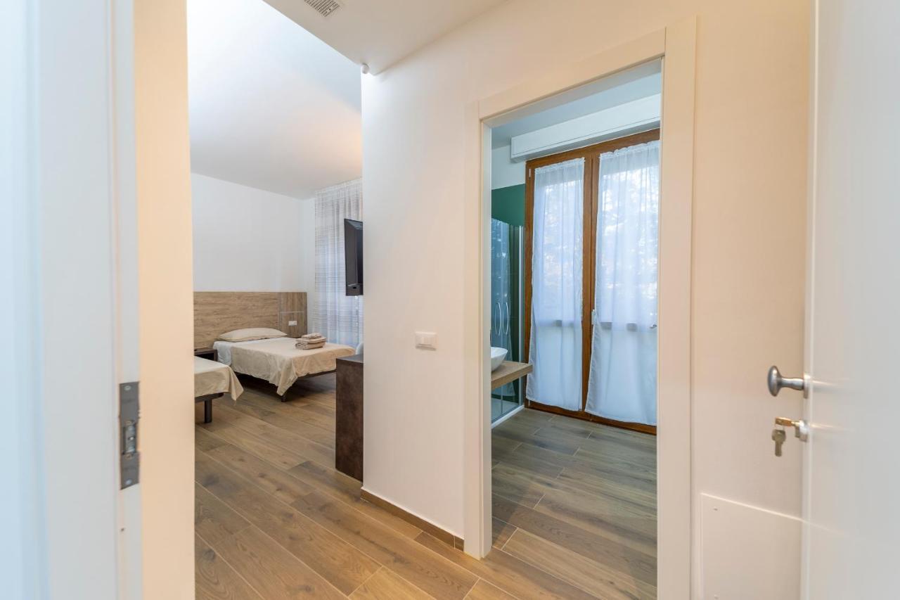 Mentana Rooms Parma Esterno foto