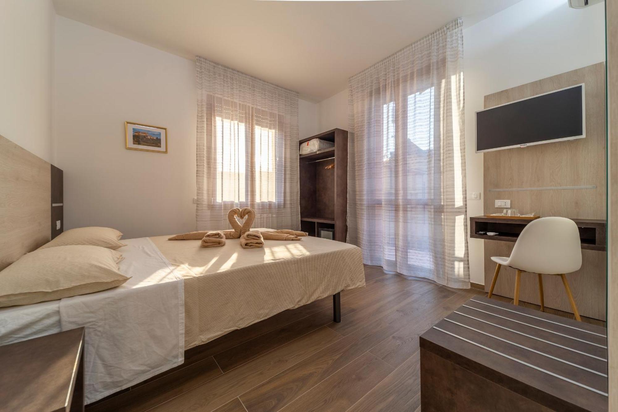 Mentana Rooms Parma Esterno foto